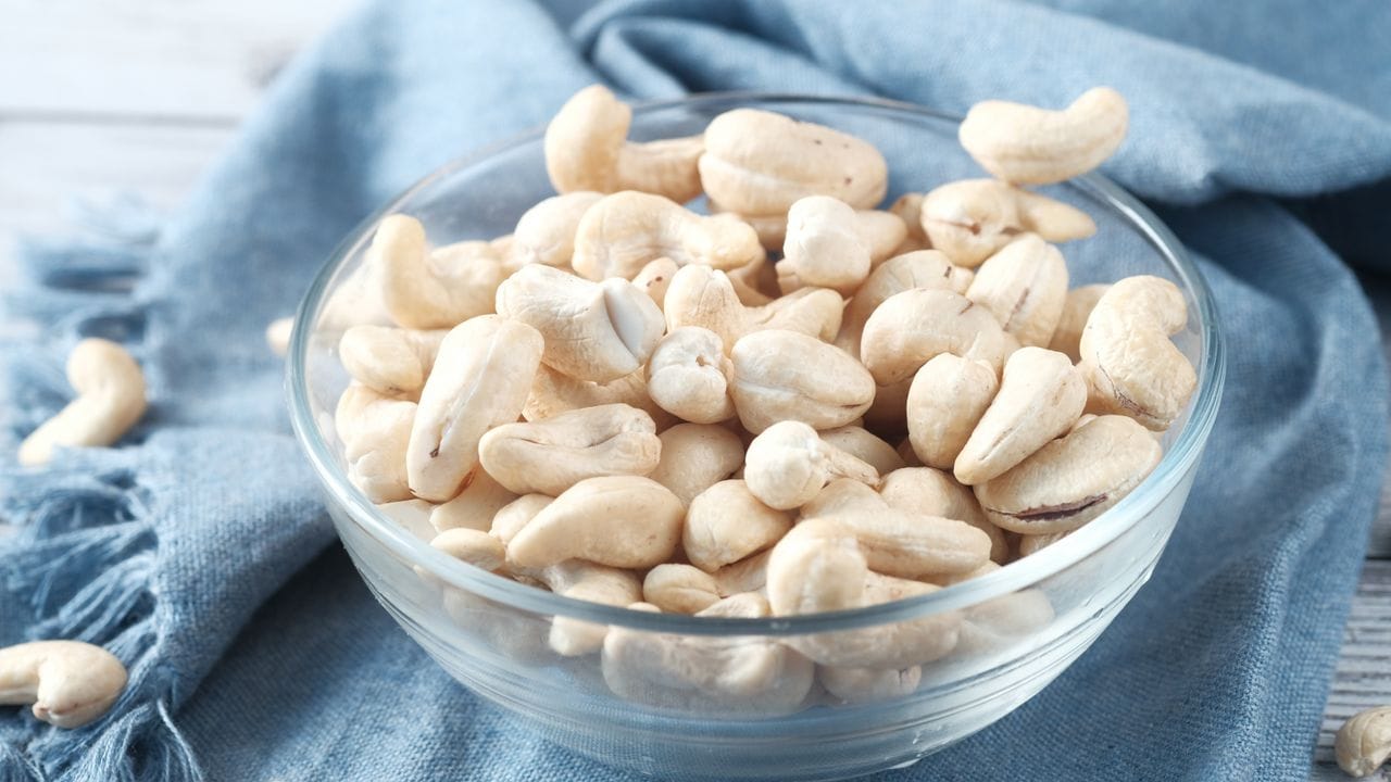 How to Make Cashew Cream (Thick, Thin, and Everything In Between)