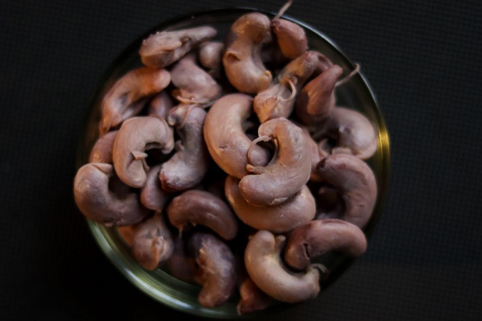 How to Soak Cashews (Fast and Overnight Methods)