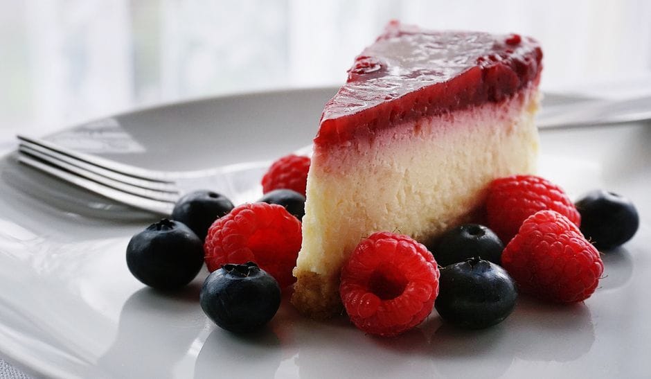Creamy No-Bake Vegan Cheesecake (Cashew or Cream Cheese)