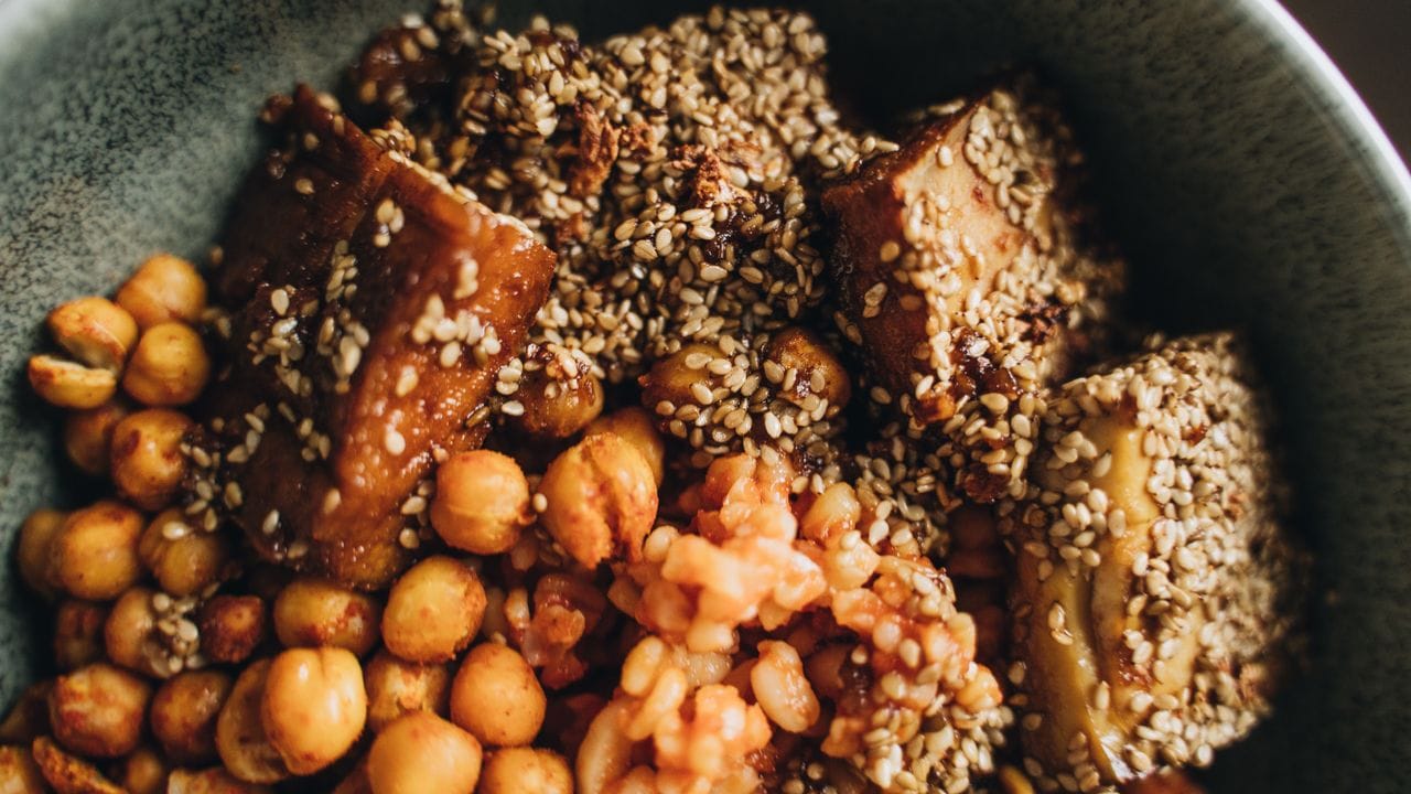 Eating Vegan on GLP-1 Meds: The High-Protein, High-Fiber Playbook